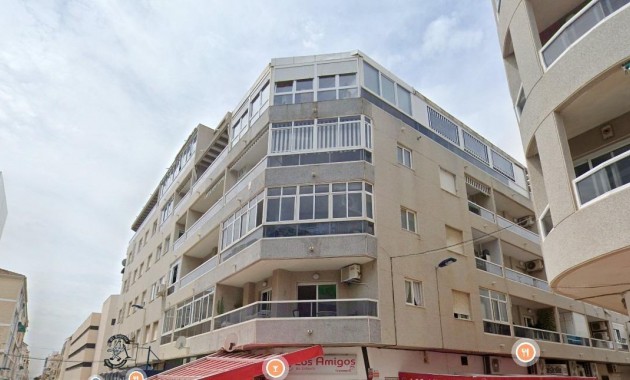 Herverkoop - Appartement / flat -
Torrevieja - Estacion de autobuses