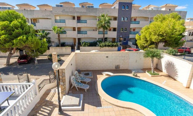 Sale - Villa -
Orihuela Costa - La Zenia