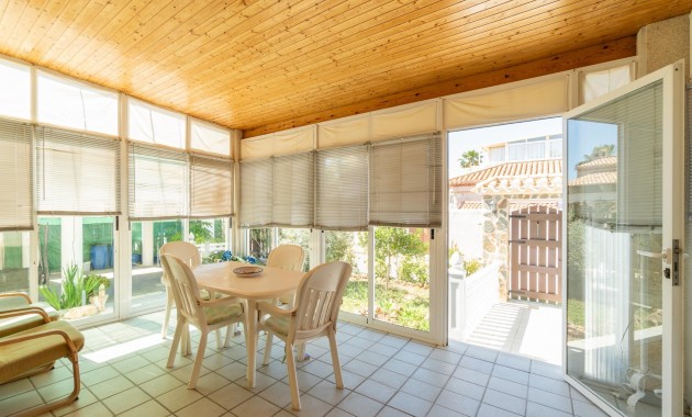 Sale - Villa -
Orihuela Costa - Playa Flamenca