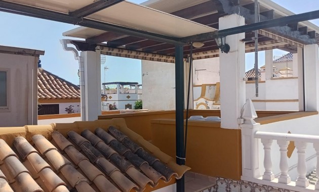 Herverkoop - Bungalow -
Torrevieja - Los altos