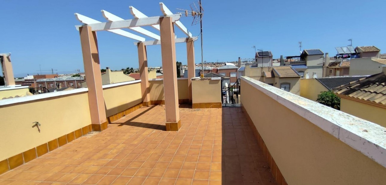 Herverkoop - Villa -
Torrevieja - La Mata