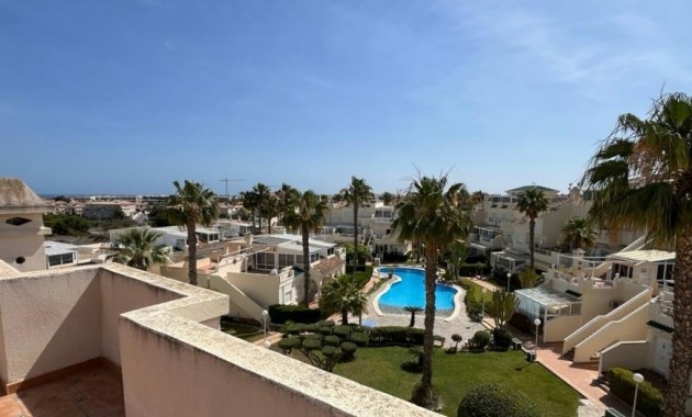 Herverkoop - duplex -
Orihuela Costa - Punta Prima