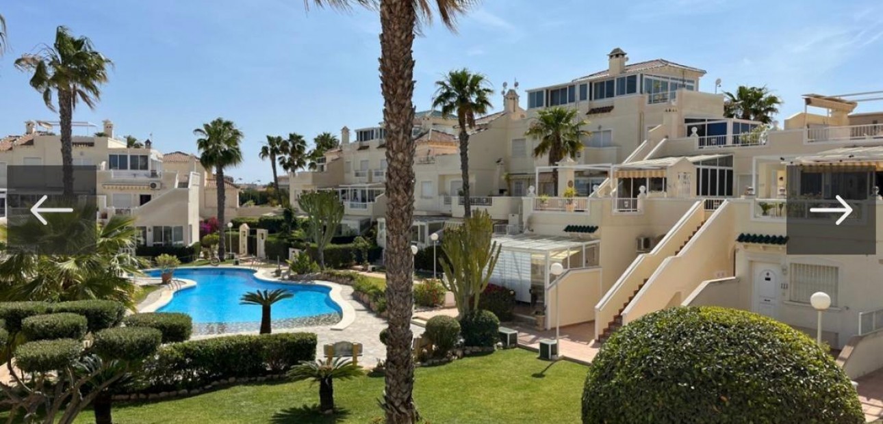 Herverkoop - duplex -
Orihuela Costa - Punta Prima