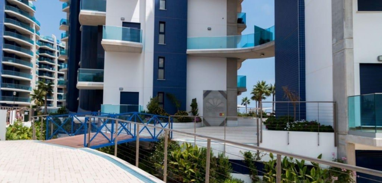 Sale - Apartment / flat -
Torrevieja - Punta prima