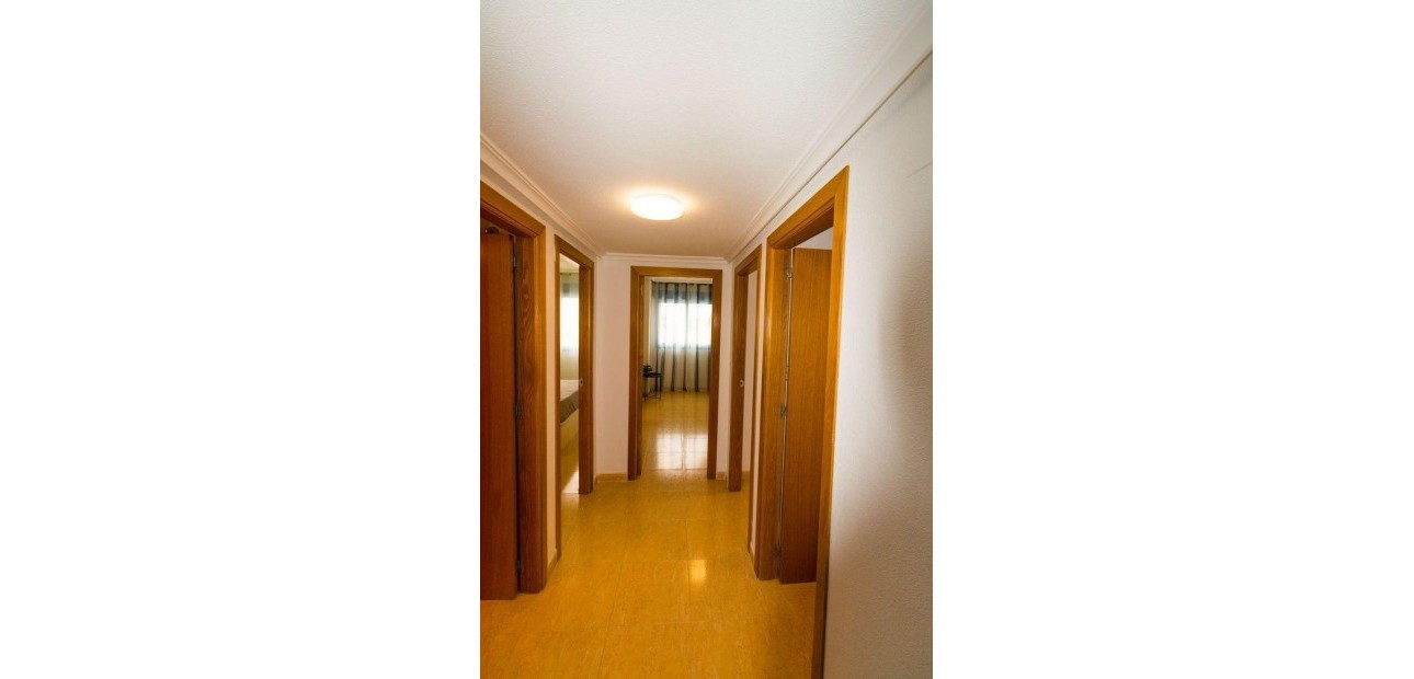 Sale - Apartment / flat -
Guardamar del Segura - CENTRO