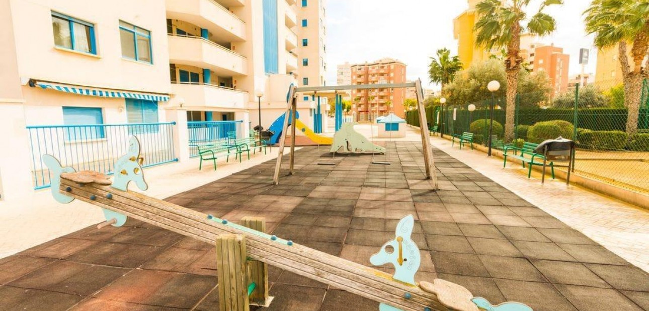 Sale - Apartment / flat -
Guardamar del Segura - CENTRO