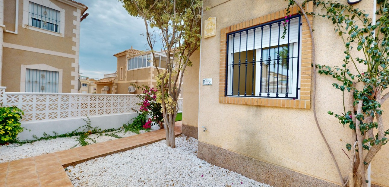 Sale - Quad Villa -
San Miguel de Salinas - BLUE LAGOON