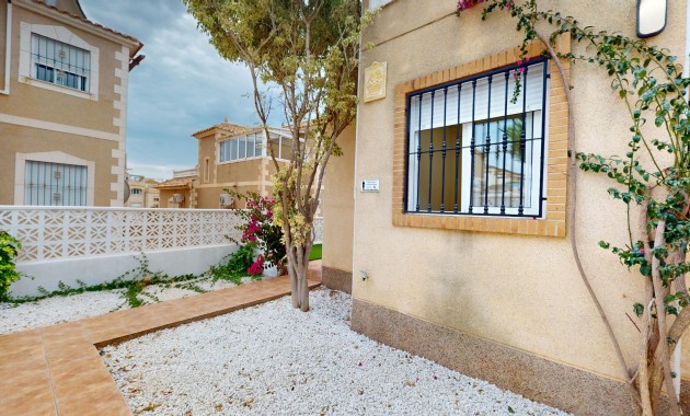 Sale - Quad Villa -
San Miguel de Salinas - BLUE LAGOON