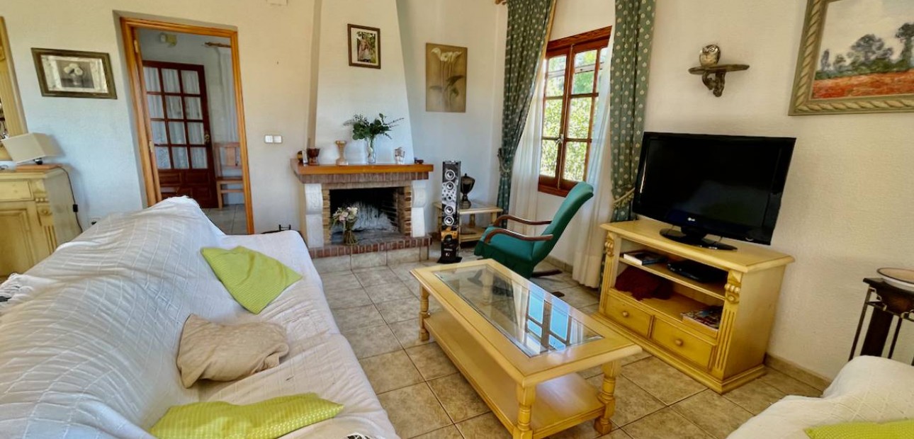 Venta - Finca / Country Property -
Daya Vieja