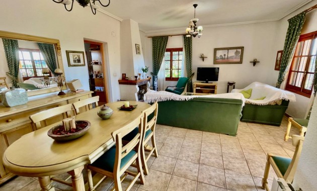 Venta - Finca / Country Property -
Daya Vieja