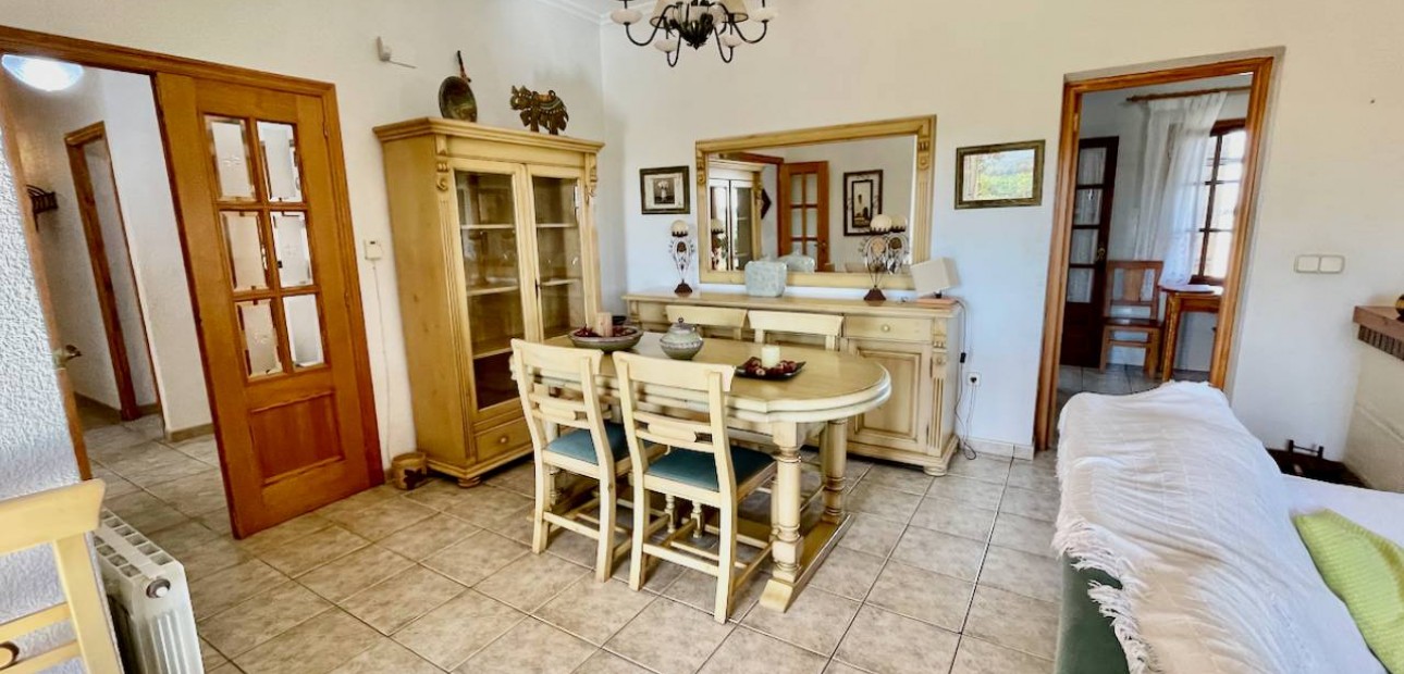 Venta - Finca / Country Property -
Daya Vieja