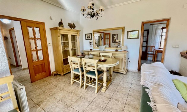 Venta - Finca / Country Property -
Daya Vieja