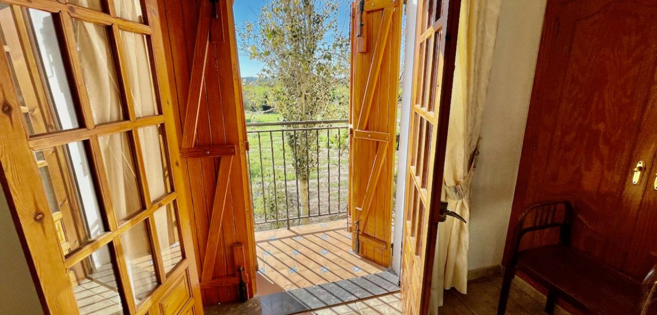Venta - Finca / Country Property -
Daya Vieja