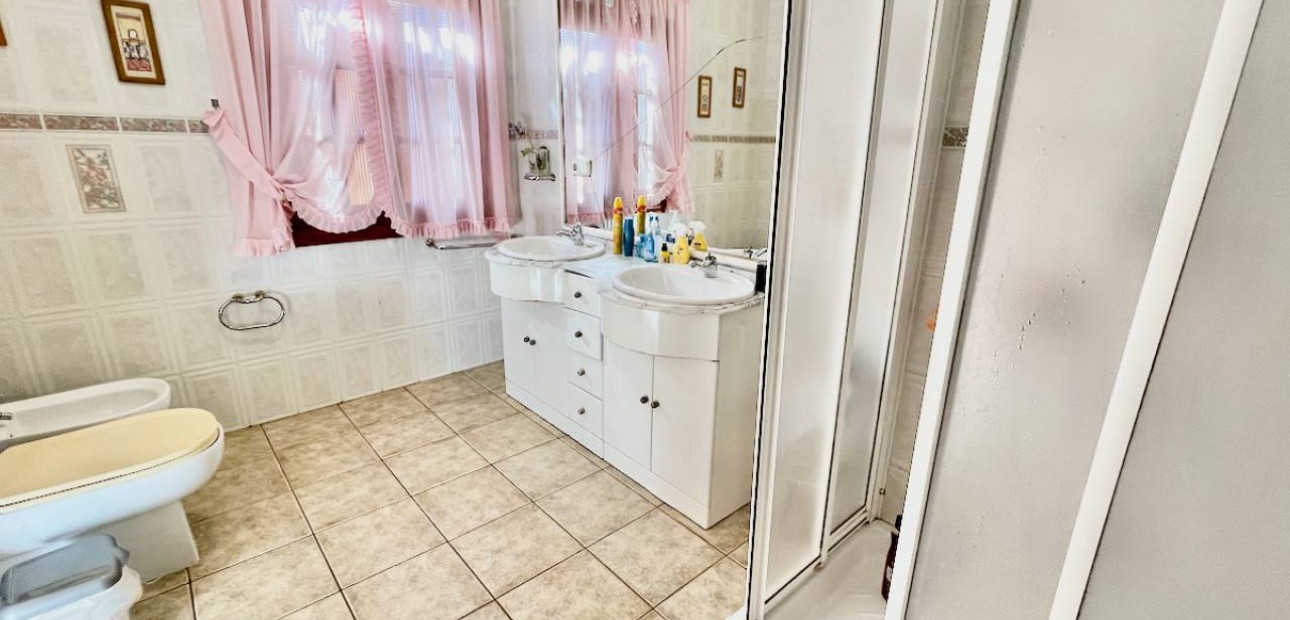 Venta - Finca / Country Property -
Daya Vieja