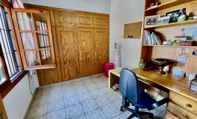 Venta - Finca / Country Property -
Daya Vieja