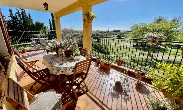 Venta - Finca / Country Property -
Daya Vieja