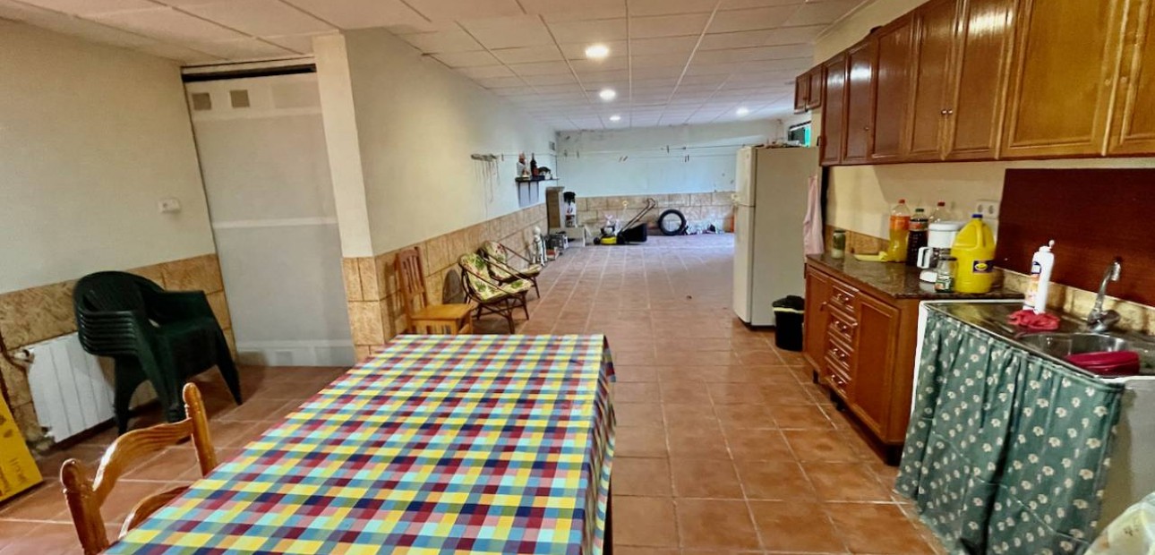 Venta - Finca / Country Property -
Daya Vieja