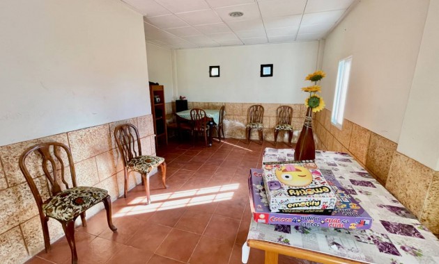 Venta - Finca / Country Property -
Daya Vieja