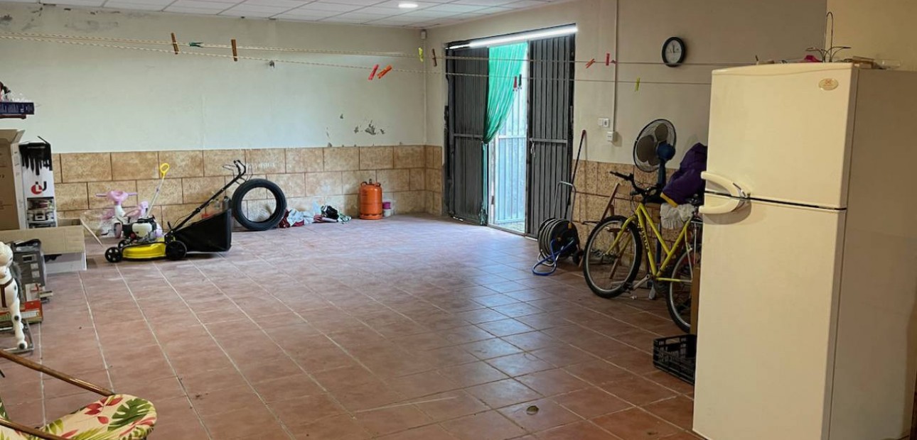 Venta - Finca / Country Property -
Daya Vieja