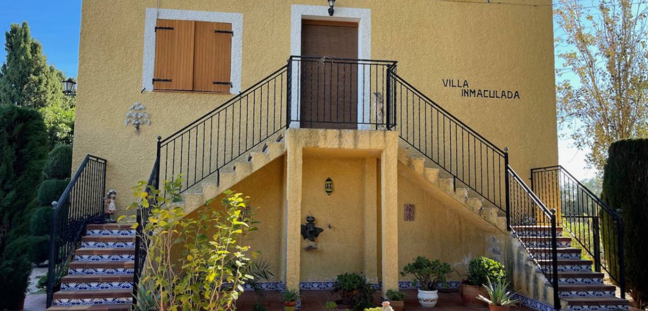 Venta - Finca / Country Property -
Daya Vieja
