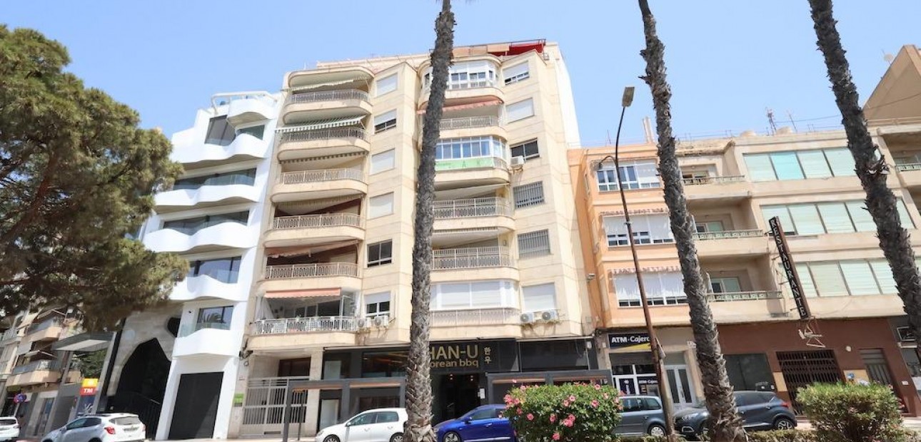 Sale - Apartment / flat -
Torrevieja