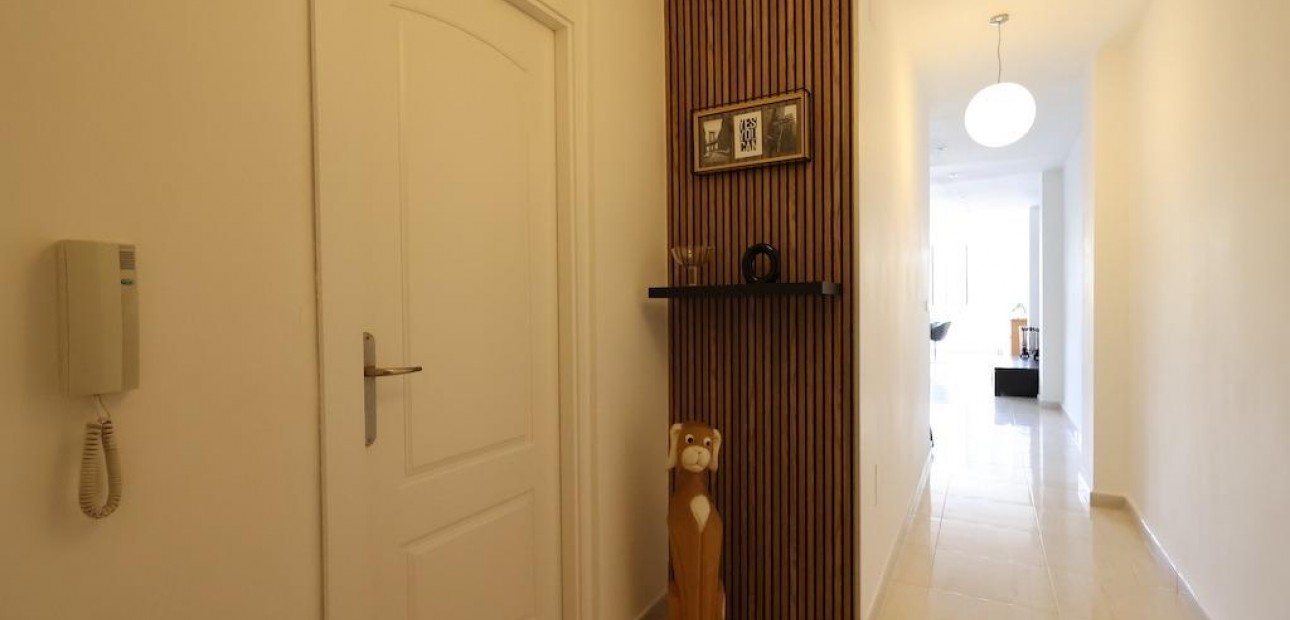 Sale - Apartment / flat -
Torrevieja