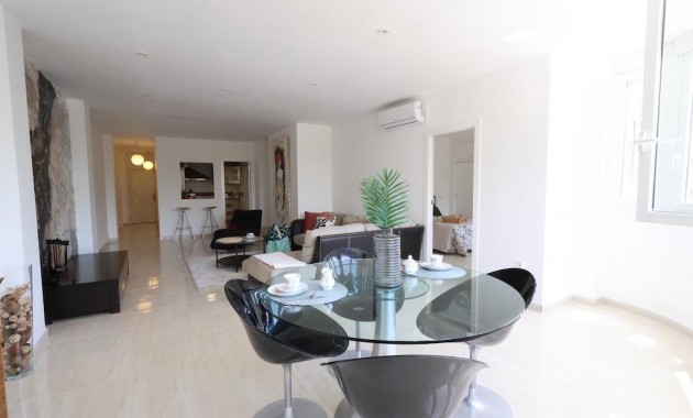 Sale - Apartment / flat -
Torrevieja