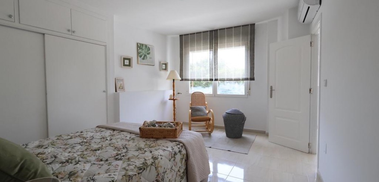 Sale - Apartment / flat -
Torrevieja