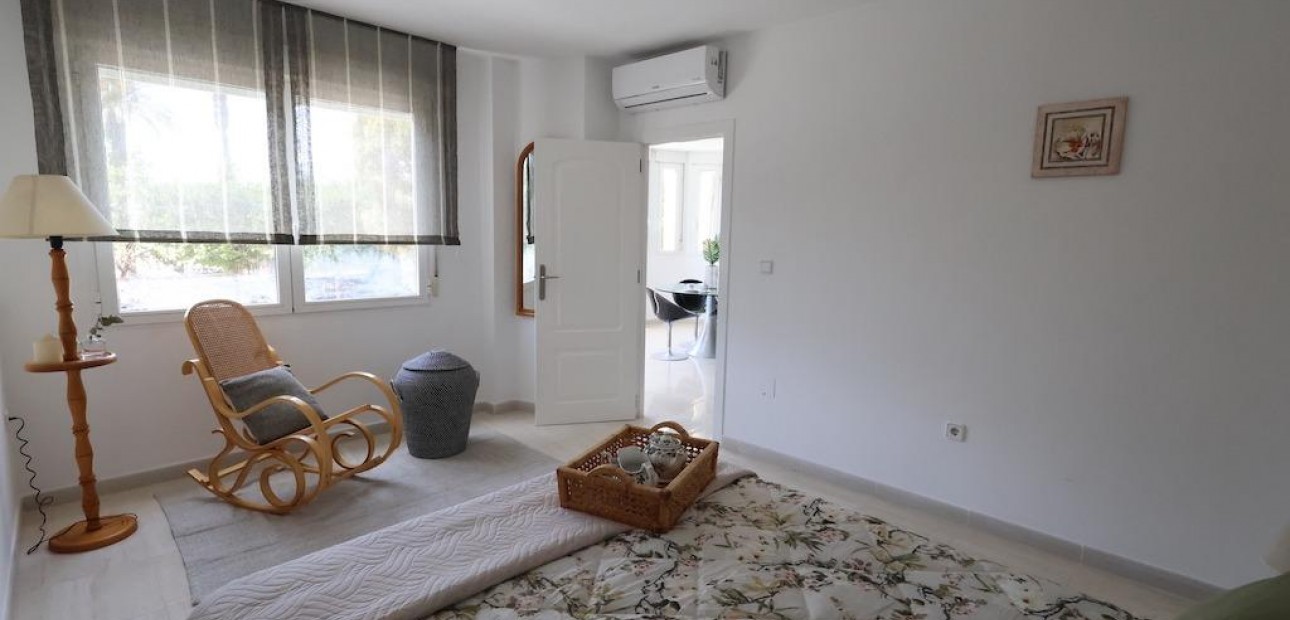 Sale - Apartment / flat -
Torrevieja