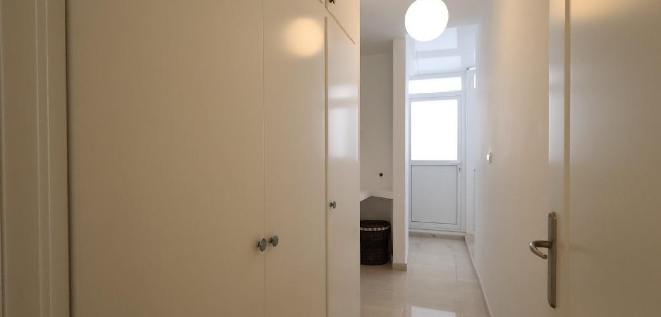 Sale - Apartment / flat -
Torrevieja