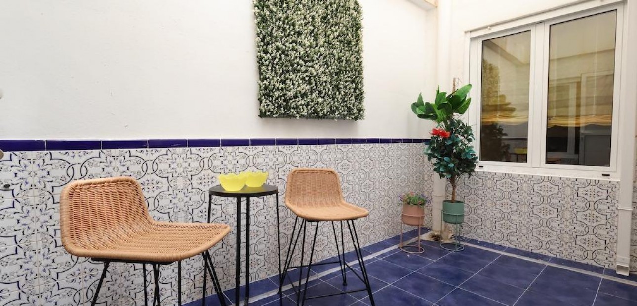 Sale - Apartment / flat -
Torrevieja