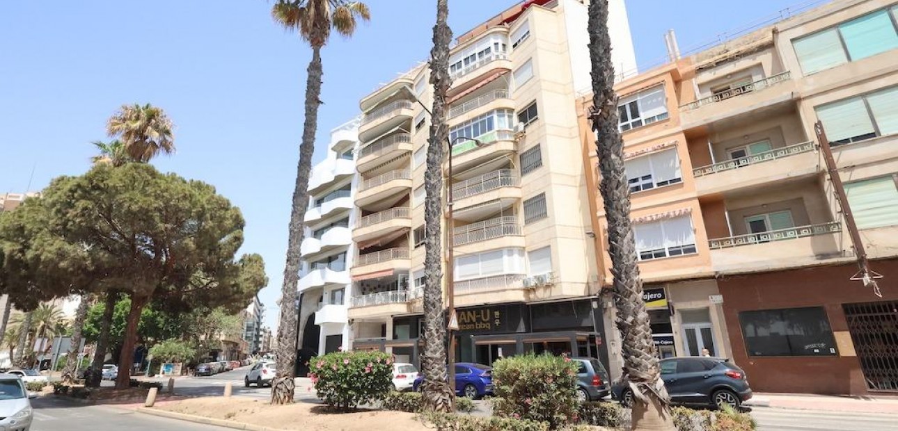 Sale - Apartment / flat -
Torrevieja
