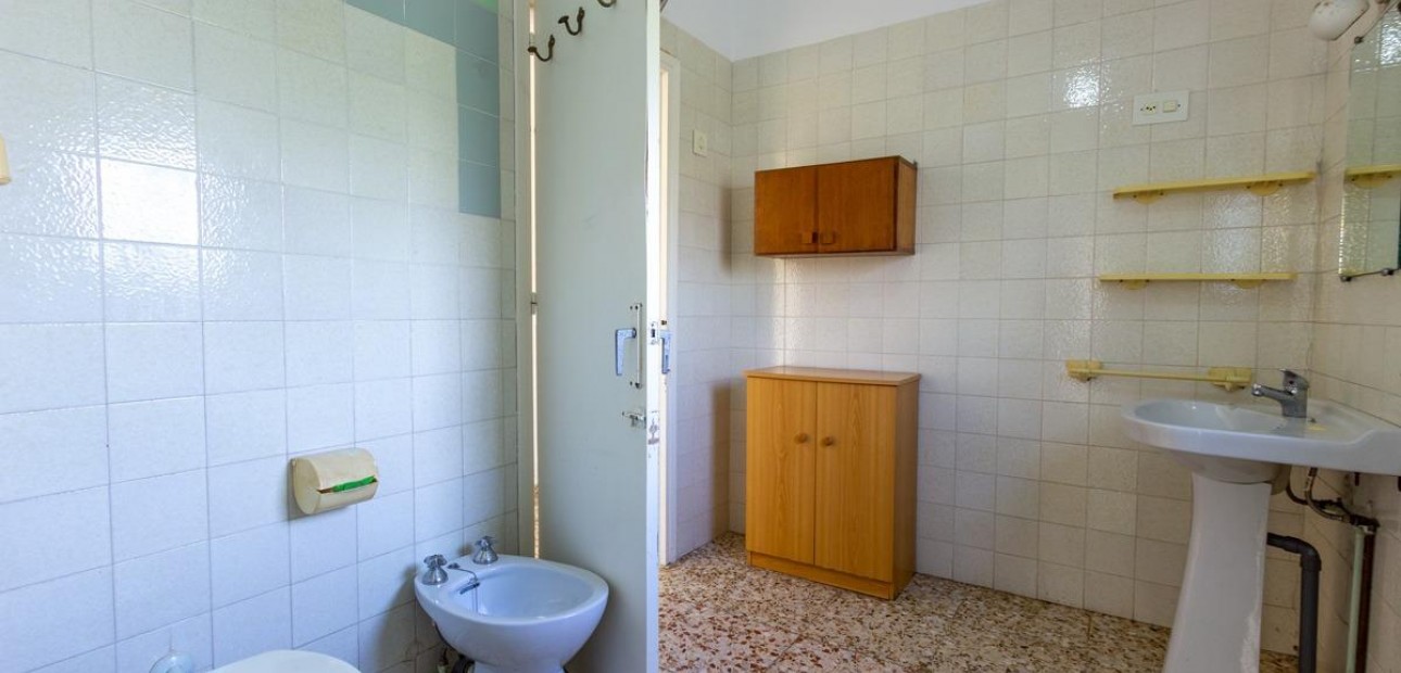 Sale - Villa -
Torrevieja - Aguas nuevas 1