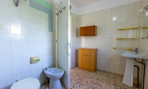 Sale - Villa -
Torrevieja - Aguas nuevas 1