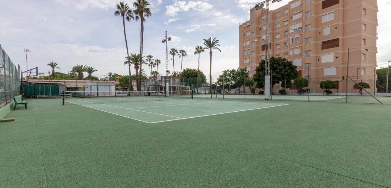 Sale - Villa -
Torrevieja - Aguas nuevas 1