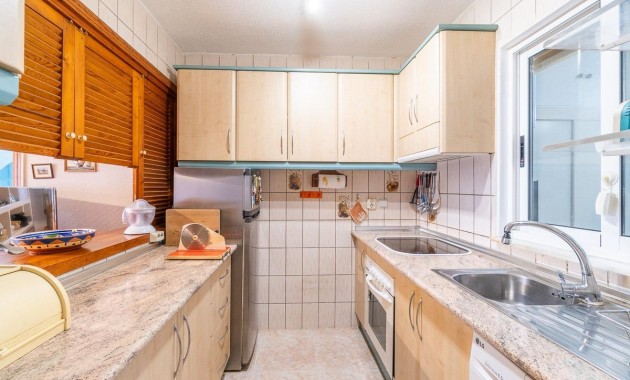 Sale - Terraced house -
Torrevieja - Los Frutales