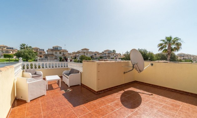 Venta - Villa -
Orihuela Costa - La Zenia