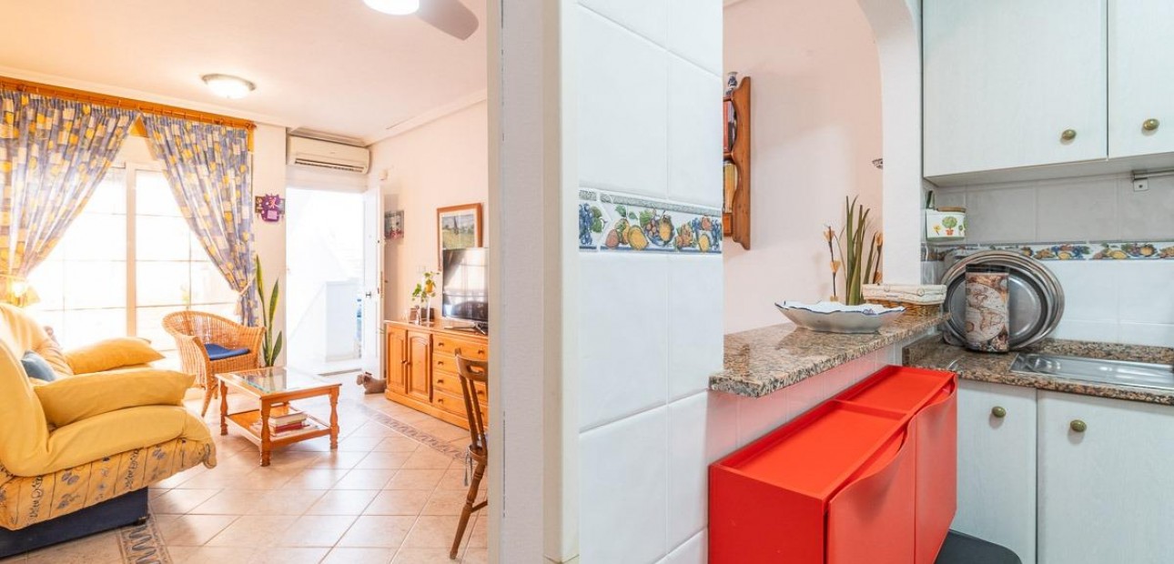 Venta - Apartamento / piso -
Orihuela Costa - La Zenia