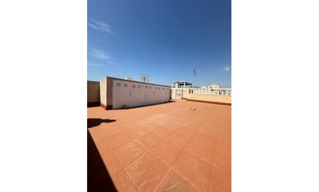 Sale - Bungalow -
Torrevieja - Sector 25