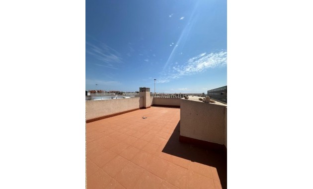 Sale - Bungalow -
Torrevieja - Sector 25