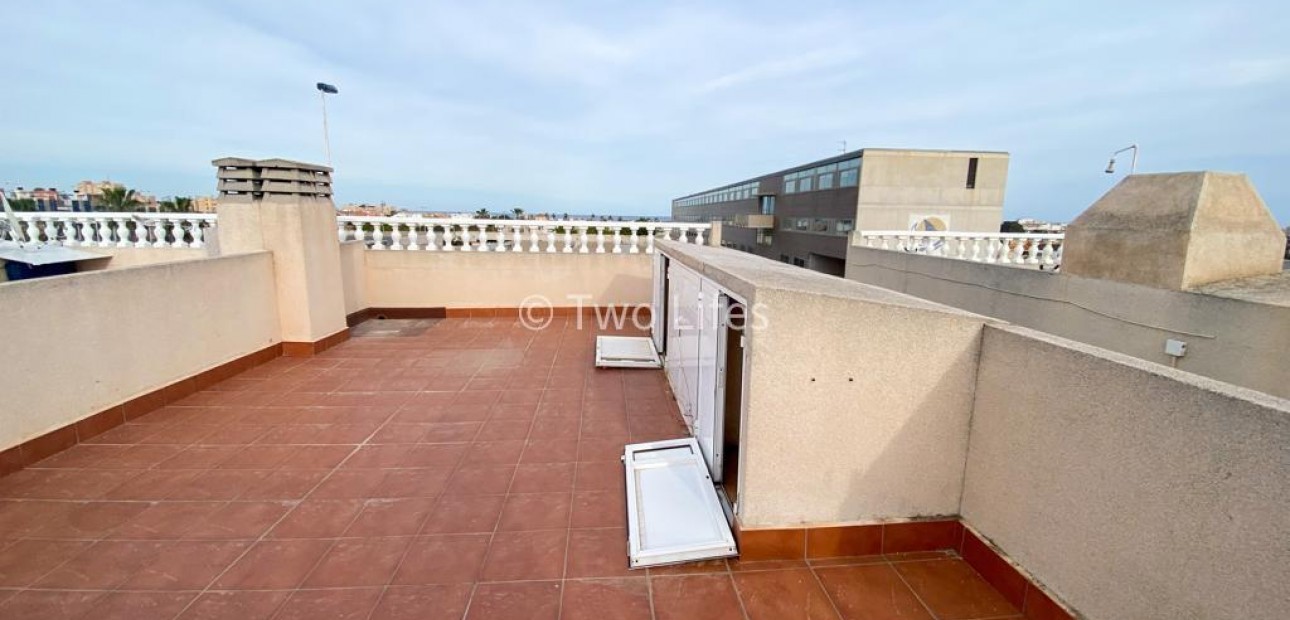 Herverkoop - Bungalow -
Torrevieja - Sector 25