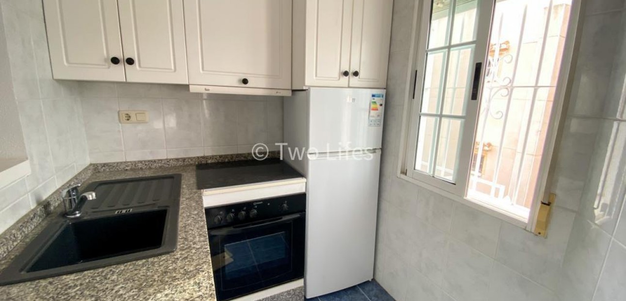 Sale - Bungalow -
Torrevieja - Sector 25