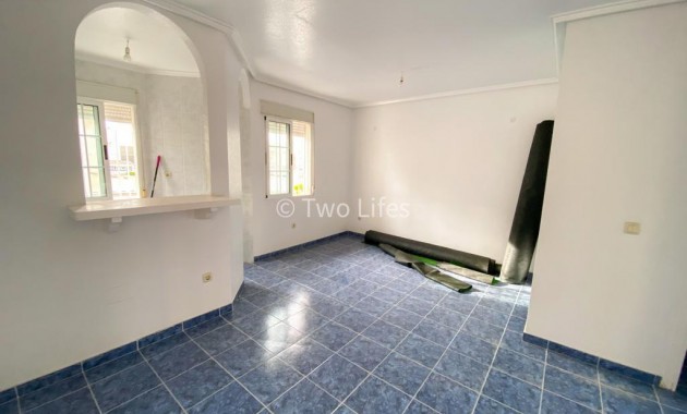 Sale - Bungalow -
Torrevieja - Sector 25