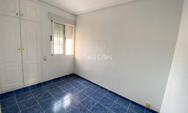 Sale - Bungalow -
Torrevieja - Sector 25