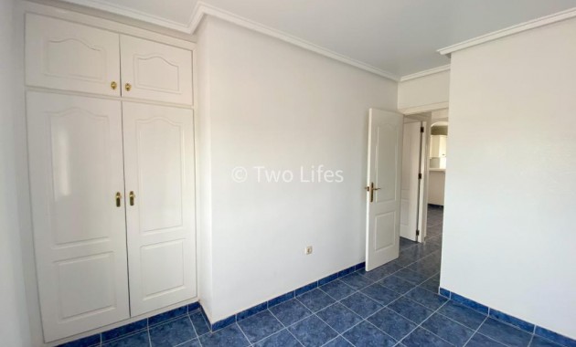 Sale - Bungalow -
Torrevieja - Sector 25