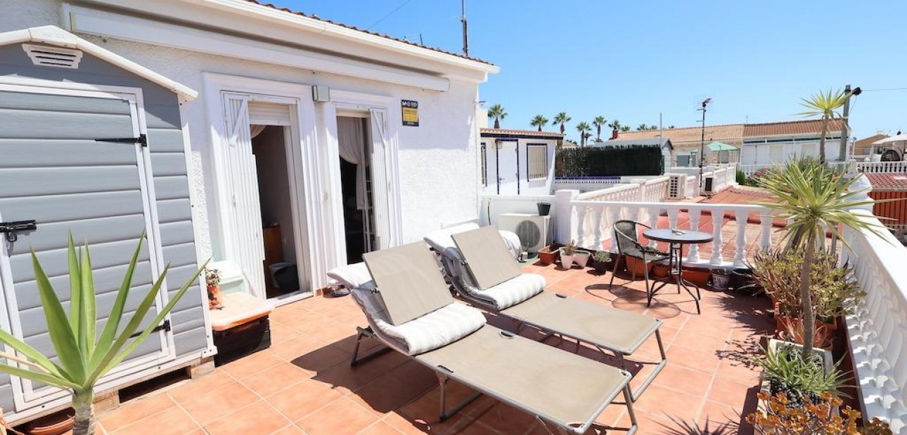 Herverkoop - Terraced house -
Los Alcazares - Oasis