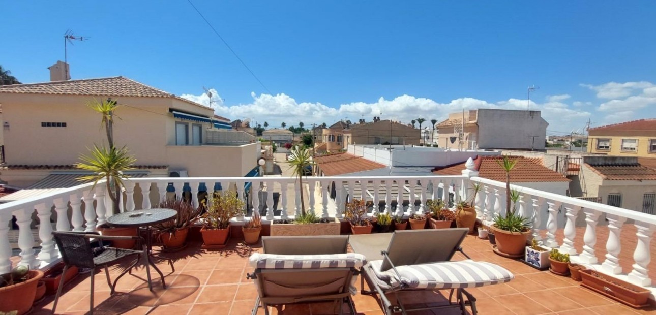 Venta - Terraced house -
Los Alcazares - Oasis