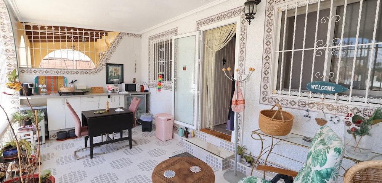 Herverkoop - Terraced house -
Los Alcazares - Oasis