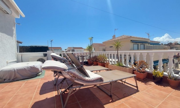 Herverkoop - Terraced house -
Los Alcazares - Oasis