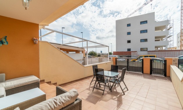 Venta - Terraced house -
Orihuela Costa - Los Dolses